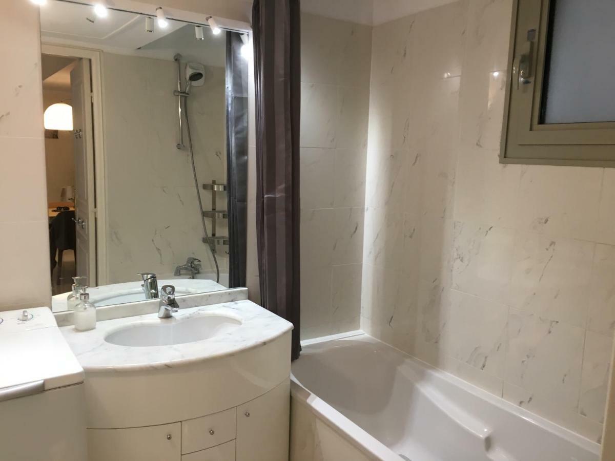 Quiet Flat Next To The Beach ニース エクステリア 写真